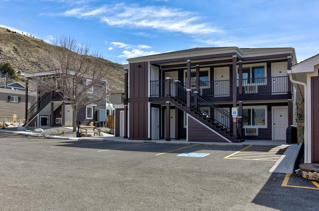 Roosevelt Hotel - Yellowstone Gardiner Exterior foto